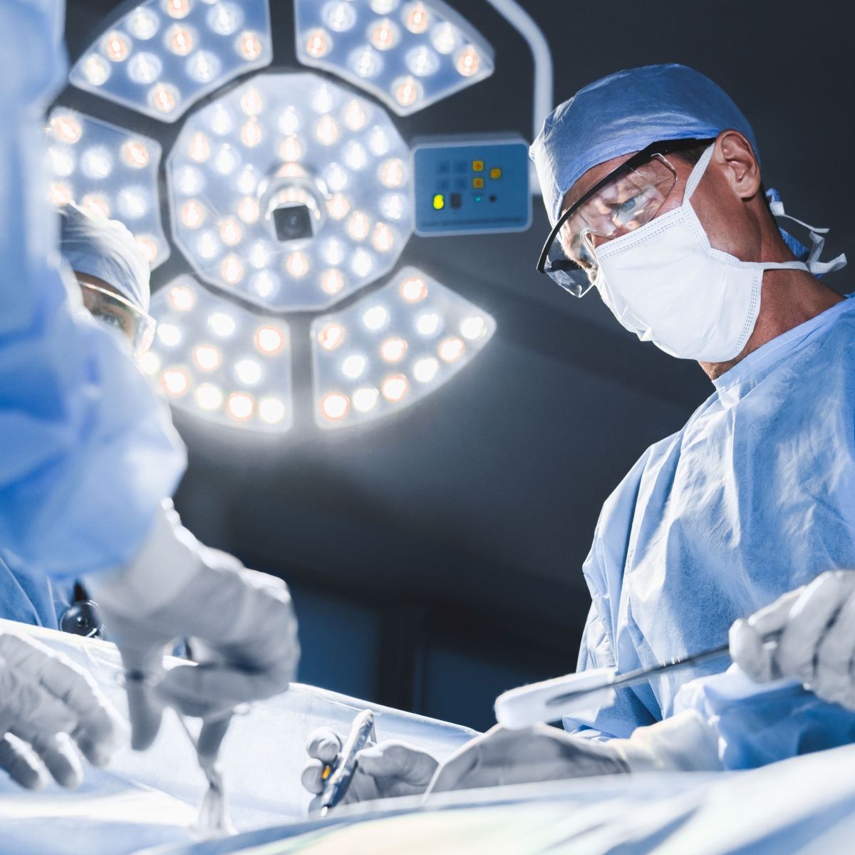 Benefits of surgical hardware in wound care applications